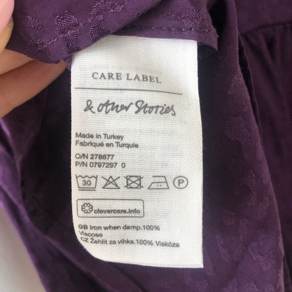 💜HP & Other Stories Jacquard Leo Duo Button Wrap Top - Picture 5 of 6